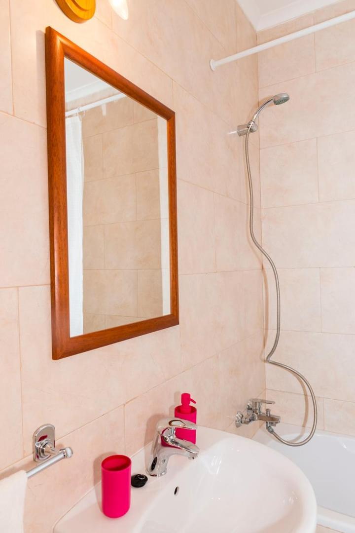 Appartamento Tac - Alcantarilha House Esterno foto